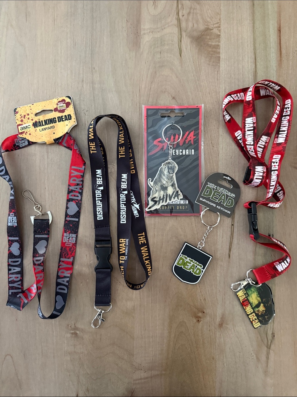 The Walking Dead Red Lanyard Keychain Set